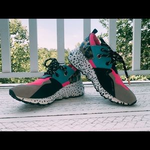 Steve Madden Sneakers